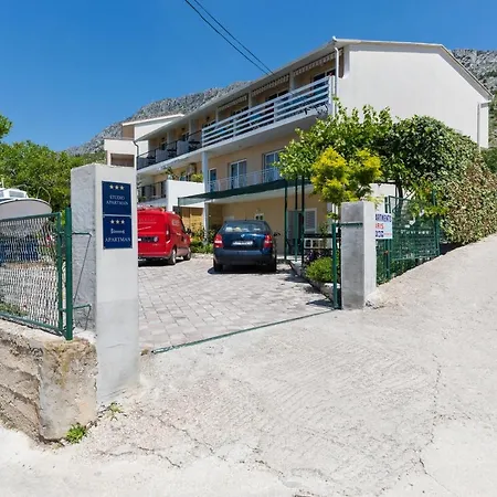 Duce 13694a Apartment