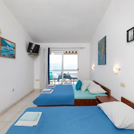 Duce 13694a Apartment